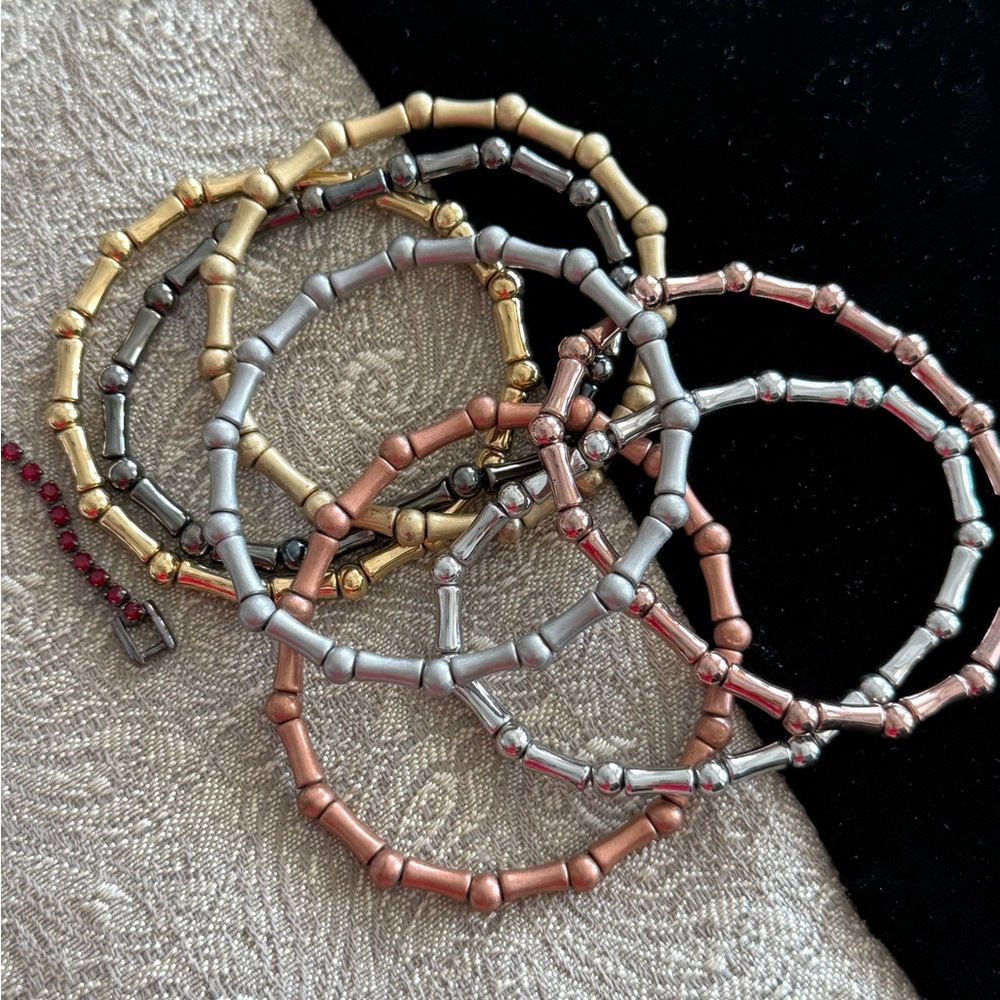Elegant Mixed Metal Bangle Set